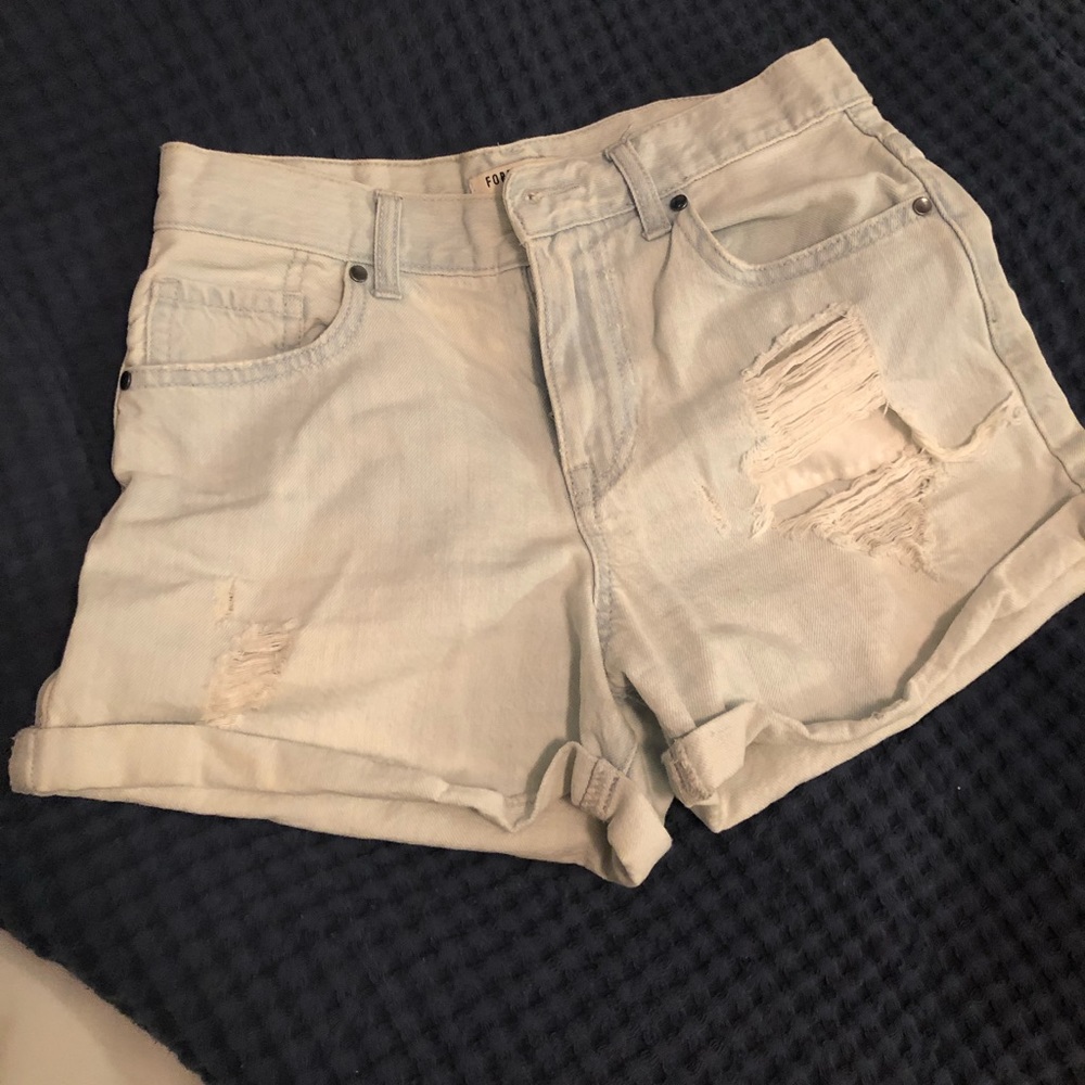 High waisted shorts (light blue)